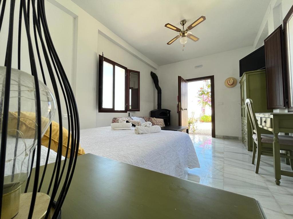 Cortijo Dominguez - Rural Experience Villa Лусена Екстериор снимка